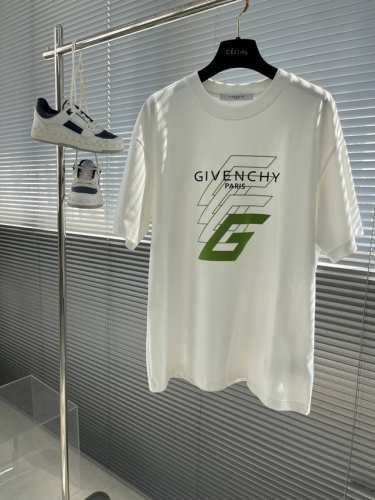 givenchy纪梵希 2025Ss春夏最新款圆领时尚短袖T恤，官网同步，专柜纯棉面料！贴肤舒适，耐看又好穿，经典简约Logo设计，原厂工艺一丝不苟，型男必备单