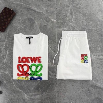 直 品牌 Loewe罗意威 2025新款男士短袖短裤套装！官网同步销售！市面高端版本！手感细腻柔软！让你穿着更加舒适！立体裁剪版型超赞！尺码:M-5Xl 下单请
