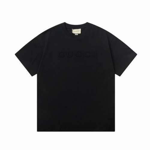 隔天到 Gucci 古驰 凹凸压花双G字母印花 Logo标识精致升级 原版面料 官方同款 短袖T恤 定制 同缸染面料 手感非常舒服 春夏最新版本 颜色: 黑色