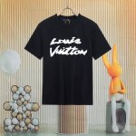 高品质] Louis Vuitton 路易威登 25Ss春夏新款圆领羊毛针织短袖，定制面料羊毛针织材质 质感高级 舒适柔软 圆领短袖毛衣 领口袖口螺纹包边与衣摆