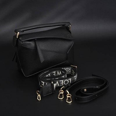 loewe罗意威 puzzle 真皮斜挎单肩包 #原单品质 高版本 size: 24*14*11 罗意威包包