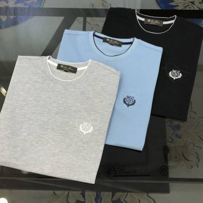 Lp 诺悠翩雅2025春夏新款原单男士圆领短袖T恤 高版本 渠道货 高端定制 时尚百搭 柜台同步售卖 立体刺绣Logo图案设计 客供定制进口100%珠地纯棉面料
