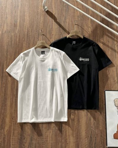 Stussy Fw24 假日系列 Superior Quality Tee pigment Dyed 背面英文Logo印花图案休闲短袖T恤 男女同款 辅料：原版