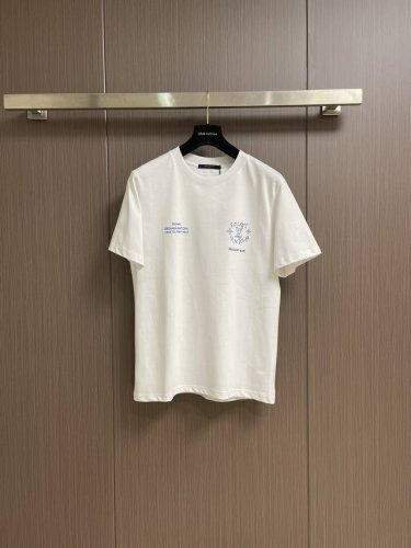 lv 2025Ss梦想印花短袖T恤 面料采用定制 G 26支特滑双股精棉平纹高密无尘全棉布料 前幅高密度加厚 走线平整 代工品质 全套定制辅料 尺码 S-Xxl