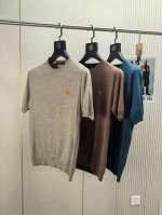 杰尼亚。顶级品质 2025春夏新品针织短袖，桑蚕丝+针织面料，手感柔软。顶级进口私货，时间设计潮流短袖针织衫，不失奢华 品质毋庸置疑 上身效果超赞，奢华官网同款