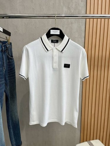 芬迪 2025新款休闲针织短袖翻领polo ，都市时尚简单休闲版型，原汁原味的代工厂p定制渠道，让你过目不忘的基础款，不挑年龄身材，上身轻松驾驭，一款简洁百搭显