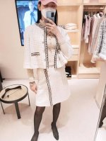 外套 半裙 Chane* 25Ss春夏新款 斗篷捆边洋装半裙套装丨独家高版出品！进口粗纺羊毛呢材质 质感高级 通体利用经典黑白色纱线交织纹理满铺于全身 对称式口