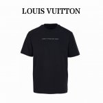 Louis Vuitton Lv 五金金属机能短袖T恤 正品6699购入开发，采用32支精疏棉平纹面料，领口1*1索罗纳螺纹，面料酵洗 ，高温烫画，定制辅料，合