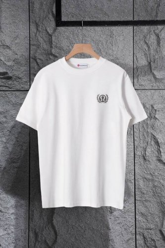 顶级版本 Lululemon 露露乐蒙，25Fw早春系列 Lulu前后Logo印花圆领短袖T恤男女同款 定织定染纯棉240克重洗水面料，做工精细。男女同款宽松落