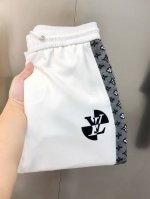 Lv 路易威登2025春夏新款原单男士休闲裤 柜台同步售卖 高端定制 原单狠货 简洁时尚百搭款植绒烫印Logo设计 定制原版进口冰丝棉混纺面料 进口五金辅料 上