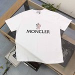 款号 Dx510 高版本 2025新款Moncler蒙口公鸡字母图案Logo印花休闲情侣宽松短袖T恤 独一无二的活性环保面料染色 32支双纱精梳纯棉爽滑手感 纯