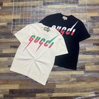 新款上新 限量高版本2025春夏新款Gucci 古骑闪电印花字母圆领男女情侣款短袖T恤 高版情侣Gucci是源于意大利的时装奢侈品牌，250克 32支双纱全棉面