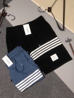 Thom Browne 2025Ss新款针织短裤，定制面料采用威化布织法，提花针织工艺，版型紧致立体，4杠拼接，定制裤绳五金质感强，顺滑，上身舒适透气，凹凸有型