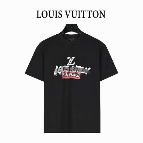 louisvuitton X Supreme联名 联名Logo涂鸦印花短袖T恤 原版印花一比一复刻，采用进口原浆加配涂鸦印花工艺， 手感非常舒服 超级百搭好看的