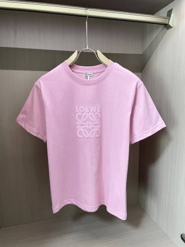 Loewe 官网同款 官网同款 官网同款 重磅推荐！2025Ss夏装新品 专柜在售 最新系列图案Logo短袖T恤 必须人手一件的节奏！进口顶极丝光面料，极为亲肤