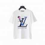 实拍细节图 +尺码表 Louis .Vuitton Lv路易.威登24Ss大Logo印花T恤宽松短袖 男女同款 定制大Logo设计，宽松版型显瘦好看，专柜订制顶