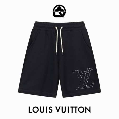 p160 （顶级版本，区别通货） Lv 路易威登Ss秀款 修身线条简约印花字母Logo潮流男女同款短裤 兼容所有身材 腰部松紧带黑白抽绳设计 定制抽绳口袋两侧都