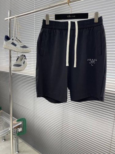 prad 2025夏季最新品，时尚休闲短裤 进口原版面料，印花工艺字母图案Logo，档次极高，舒适百搭，上身帅气有型 码数：M-3Xl