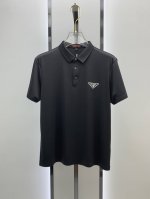普拉达25Ss新款春夏短袖翻领T恤Polo，最高版本客供定制高端朱地面料简单时尚款，螺纹拼色螺纹配色超级好看！胸前始祖鸟贴标标识图案经典Logo简单大方的款式！