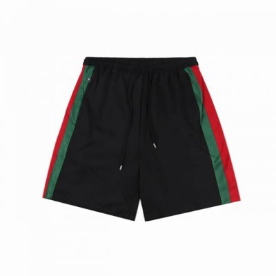 Gucci 古奇 经典侧边条纹织带短裤 原8,500购买，聚酯纤维面料、裤管两侧撞色条纹、抽绳松紧腰头、直筒短裤版型、全套辅料配备！聚酯纤维属于混纺面料，撞色面