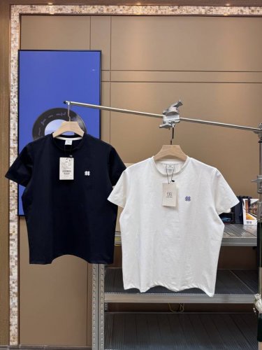 kolon Sport可隆速干T恤Seco运动T恤夏季户外短袖女款 另有搭配男款五色可选 具有良好的吸湿速干性能 上身轻盈舒适 可提供清爽的穿着体验 男女差异化