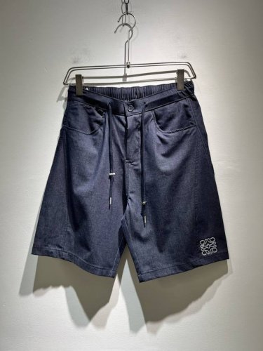 loe*We罗*威 2025春夏新款男女同款休闲短裤，意大利原厂订单渠道，极具个性高级风，标志Logo刺绣工艺设计！宽松阔版型打造，情侣款纯棉休闲短裤！！定制原