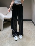 Alexand*R Wang 25Ss春夏新款 Logo烫钻阔腿直筒裤时髦精必收单品四季百搭神裤宽松阔腿的版型 松紧高腰的设计 包容性大 可以更好的修饰腿型 显