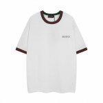 Gucci 红绿领圆领短袖 25新款爆款织带螺纹领 袖口红绿条织带 纯棉质针织平纹面料 采用26S精棉平纹面料 260G 采用精梳工艺处理的棉纤维制成的平纹织物
