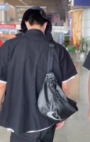 常青款 不下架 超级大爆款 王一博同款Nike耐克大腰包 专柜同步在售 一包难求 各种断货 小红书各路博主种草推荐 三色齐发 把握机会 男女同款斜挎包单肩包 郁