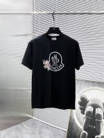 蒙口 Moncler 新款 圆领 短袖 T恤 体恤 半袖 ，高端版本！专柜定制面料 透气舒适度高，细节无可挑剔，品牌元素设计理念，体现高品质。手感细腻柔软！呈现