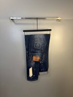 Gucci 古驰 男士丹宁牛仔裤，官宣画册海报穿搭款！ 客供高级进口的丹宁原色面料，特选日本冈山纯正13Oz 盎司牛仔布料，重磅环保植物酵素水洗工艺，肌理有着淡