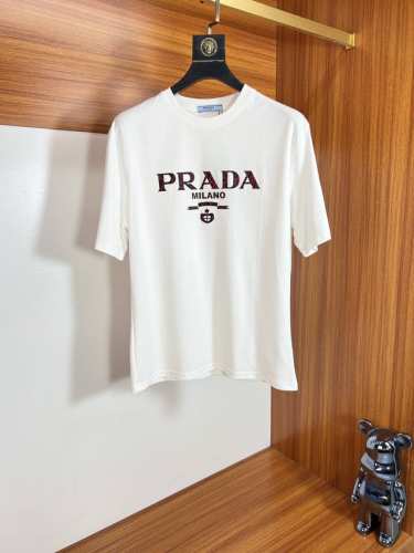 prada 普拉达 2025年春夏新品上新 三标齐全 丝光棉圆领短袖T恤 好货不用过多介绍 看细节 专柜码数 M-Xxxl 175 140建议L