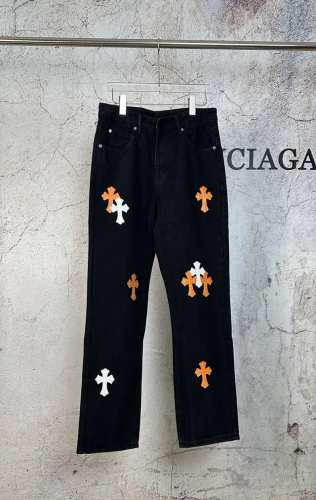 香港限定 上新 Chrome Hearts ｜克罗心 Ch香港城市限定系列 梵文十字贴布拼皮牛仔裤- 黑橘配色 香港限定 潮流玩家们，克罗心香港城市限定牛仔裤震
