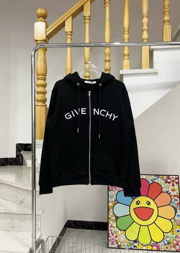 200 款号 W842L 纪梵希帽子胸口刺绣字母连帽外套 Givenchy官网Zp同步新款夹克 面料采用420克重磅双股双纱纯棉毛圈 帽子胸口万针精美刺绣字母工