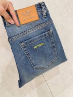 p始祖鸟 新品 高端独家发售 25Ss四季款超燃炸街系列之最牛仔裤 独家隆重推出 原版定制高端品质面料 定制五金版型修身剪裁 面料带弹力 微弹上身舒适度超高 必