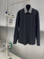 Dio 领子标识印花细节府绸衬衫。 暗扣款贝壳扣，这款面料带弹力，穿着舒适！ 尺码:38-42 S-Xxl S码衣长75 胸围99 肩宽44 袖长62.5 M码