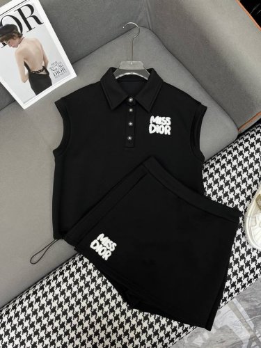 Dio* 25Ss新款无袖上衣短裤裙套装 字母毛巾绣花装饰 休闲款 两色三码Smla807