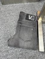 lv*路易 Ss25早春新款男士牛仔裤 面料弹性好。独家发售 官网同步 时尚优雅 采用原色酵母水洗工艺 精选进口重磅丹宁牛仔面料 配专柜五金装饰 真皮皮牌 精致