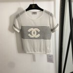 款号20252387 Chane*新款 小香Logo刺绣条纹短袖针织衫上衣，白色，黄色，蓝色，黑色， 均码；胸围74，袖长16，衣长47