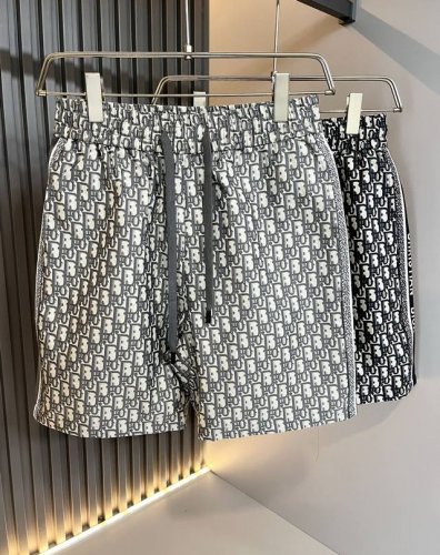 Dio*迪*奥 2025春夏新款男女同款休闲抽绳牛仔短裤，男女同款！全景钩织迷彩图案修饰！时尚运动休闲短裤！面料采用进口纯棉棉材质！定制专属面料制作而成，面料手