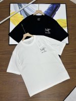 Arc'teryx始祖鸟夏季新款后背Log短袖T恤情侣款单品采用定染定纺纱线、购入原版打造全套定制辅料细节决定成败重磅春夏新款柔软细腻不扎身上身效果非常Nice