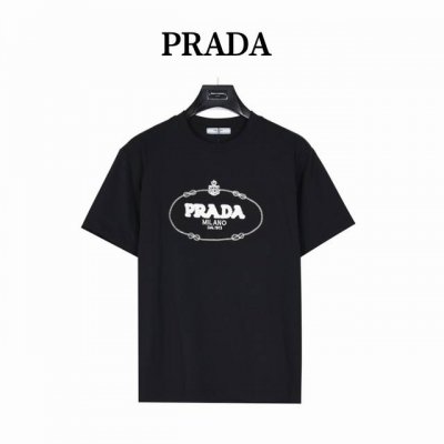 prada 普拉达 毛巾绣刺绣字母Logo短袖T恤 基础款我们最在意的就是面料和版型，p家经典合身版型， 特殊立裁工艺，上身线条流畅，不管偏胖或是胖瘦的身材，都