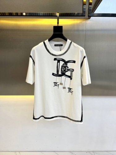 d&G杜嘉班纳、 2025Ss春夏装 手绘涂鸦洗水雪花短袖T恤。 采用进口康丽数码直喷印花 定染高品质潮100%棉洗后260G面料， Os宽松落肩版型。S-Xx