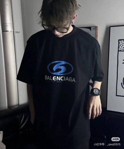 阔版 男女同款 Balen 巴黎家 独特性的彩色系列图案字母彩色系很有感觉，无论春夏秋冬永不过时！男女版型同款，2025年新款240克重的纯棉双纱平纹短袖值得入