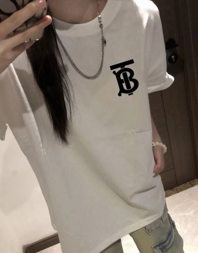 burberry 巴宝莉经典Logo圆领短袖半袖T恤 面料采用260克纯棉双纱食毛面料 双线二本针压线 久洗不变形 原版定制三标 高端进口印花 随意水洗 情侣可