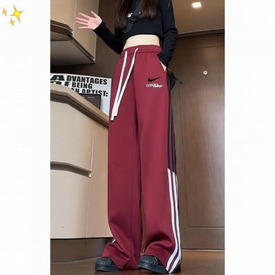 供 耐克 Nike三条杠字母刺绣直筒裤安哥拉红拖地裤卫裤海外专柜款三条杠休闲裤，男女同款，小红书 Ins 抖音爆款，四色齐发，超人气单品，经典Logo，版型好看