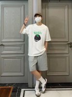 上新Mardi情侣款圆领短袖T恤，全部采用上等原料，质感好颜色鲜明！ 这种款式上身回头率超高！基础款的圆领Tee,男女均可驾驭！ 尺码：S-3Xl 颜色：白色
