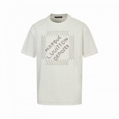 Louis Vuitton 路易威登 24Ss 串珠字母刺绣短袖 正品 0购入，采用32支紧密双纱面料，内衬采用40支双股面料，1*1拉架罗纹，刺绣绣珠，面料酵