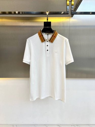 bur巴宝、2025春夏新品发售商务休闲短袖Polo衫，刺绣Logo系列，此款为顶级珠地丝光棉面料，透气舒适设计元素非常好看，品牌标识精工刺绣，年度最佳Polo