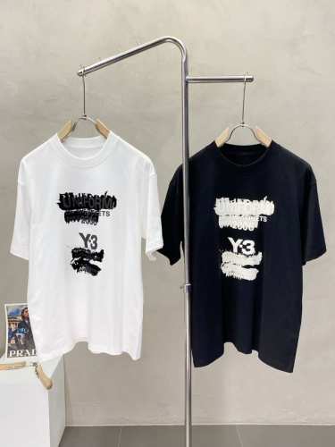 y-3山本耀司独家专供新款男士休闲短袖 高端定制 高端版本 时尚百搭爆款进口面料 手感超柔软细腻 穿着亲肤舒适 高端精品 代工厂P精细做工 上身非常赞 男士必备